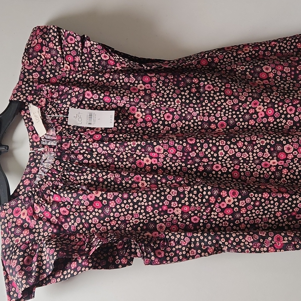 Ann Taylor Loft Floral Top